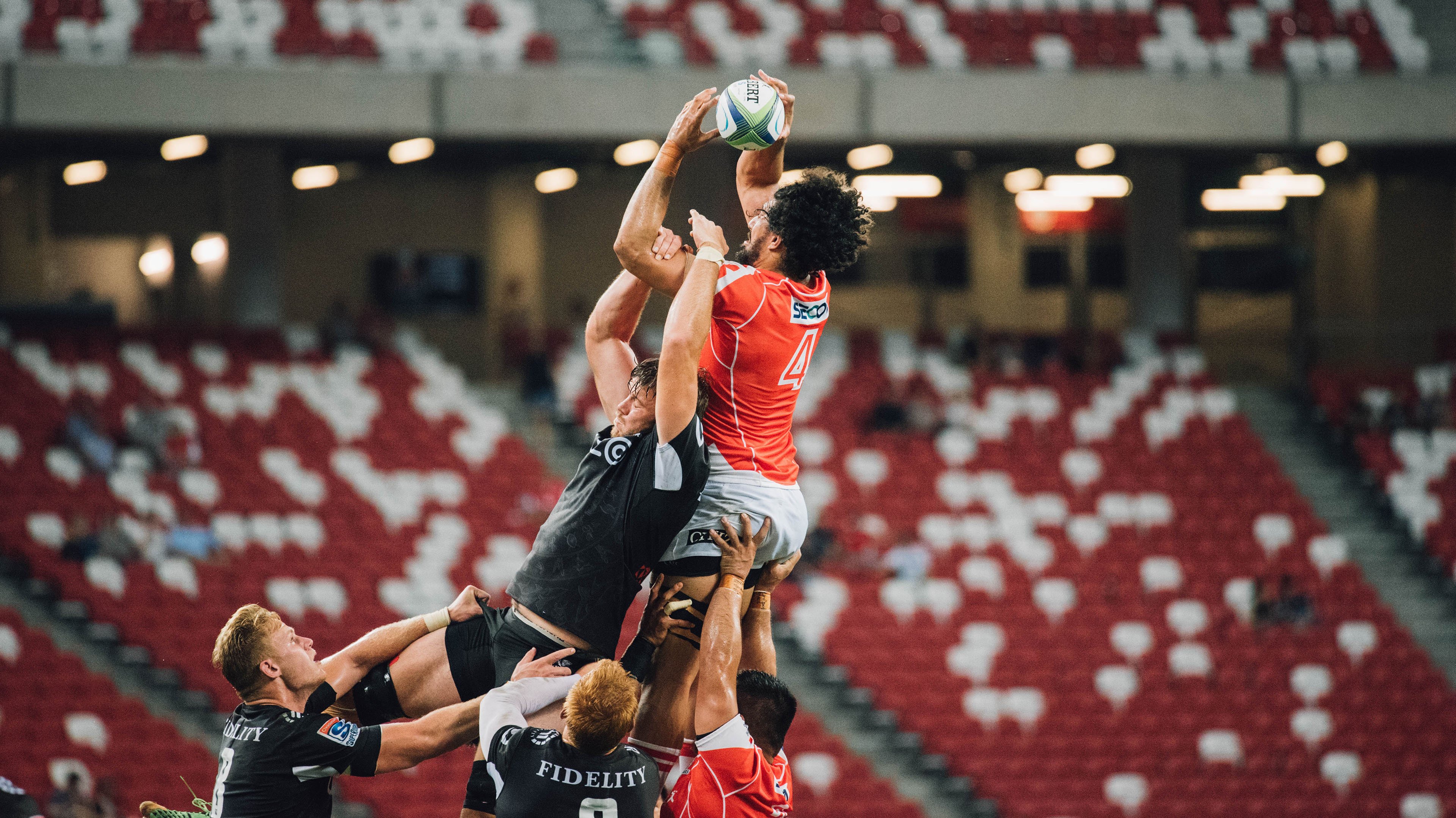 球队在赛季中展现出稳定的战术执行力,球赛战术分析